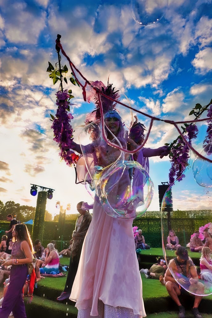 Bubble Shows performer 1