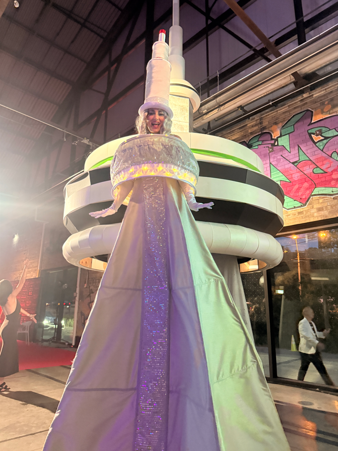 Stilt Walkers performer 1