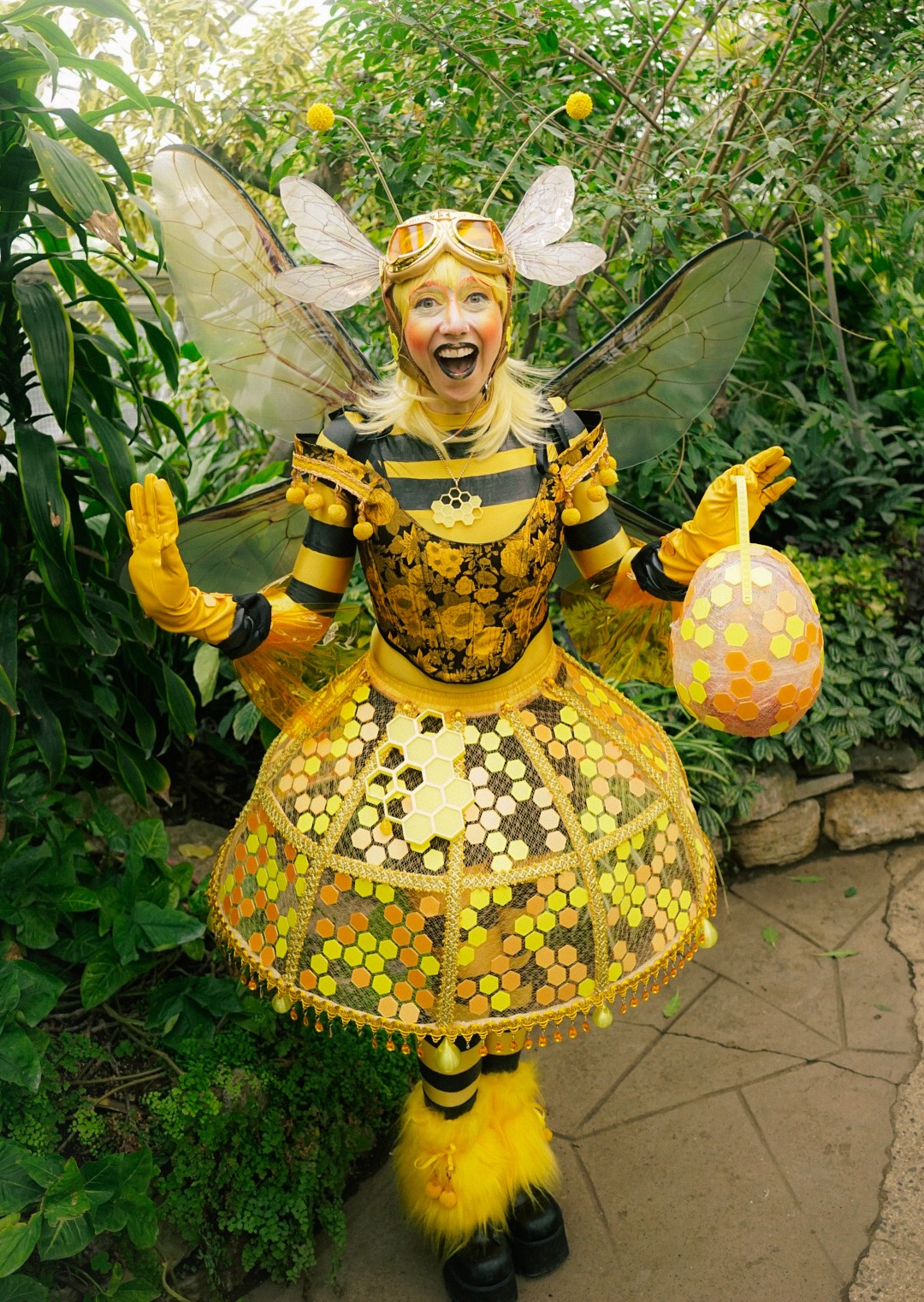 Dancers and Roamers performer 1