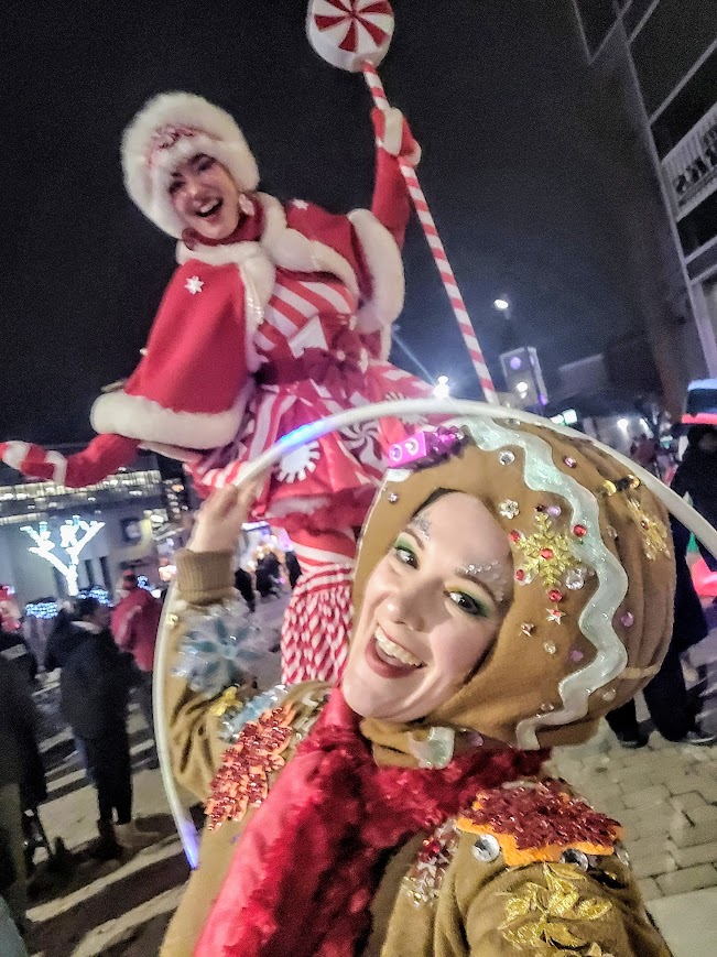 Flow Artists and Hula Hoopers performer 3