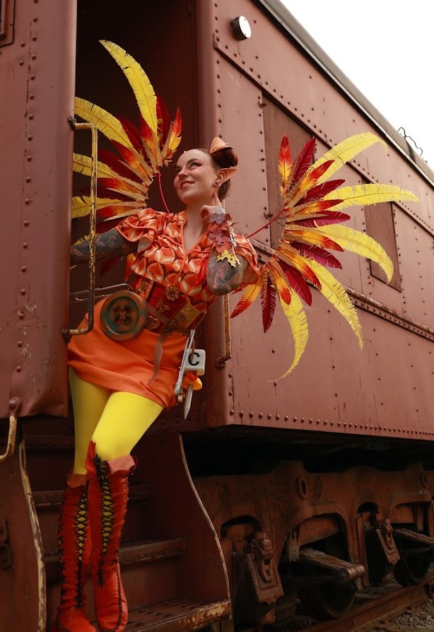 Dancers and Roamers performer 2